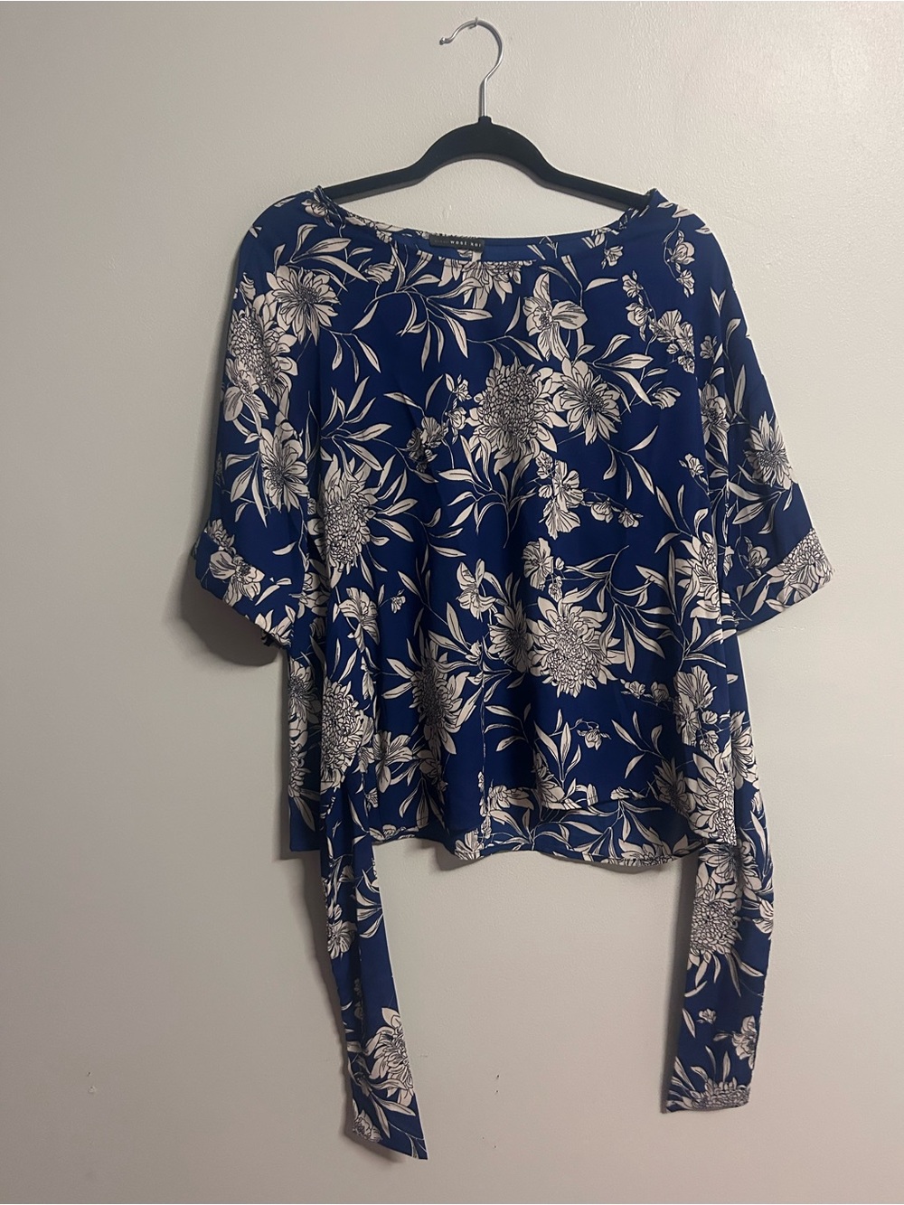 West Kei Navy and White Floral Tie-Back Top